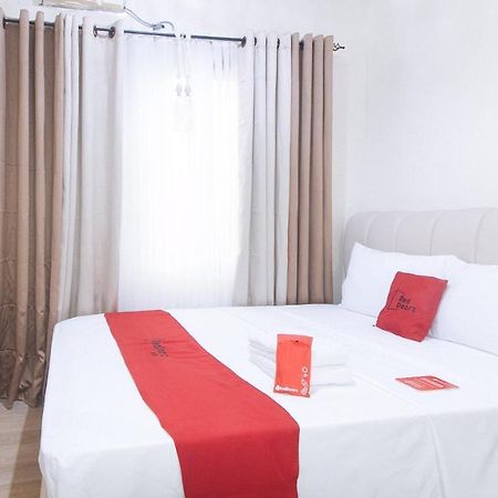 Reddoorz Plus @ Cuarto Verde Staycation Las Piñas Екстериор снимка