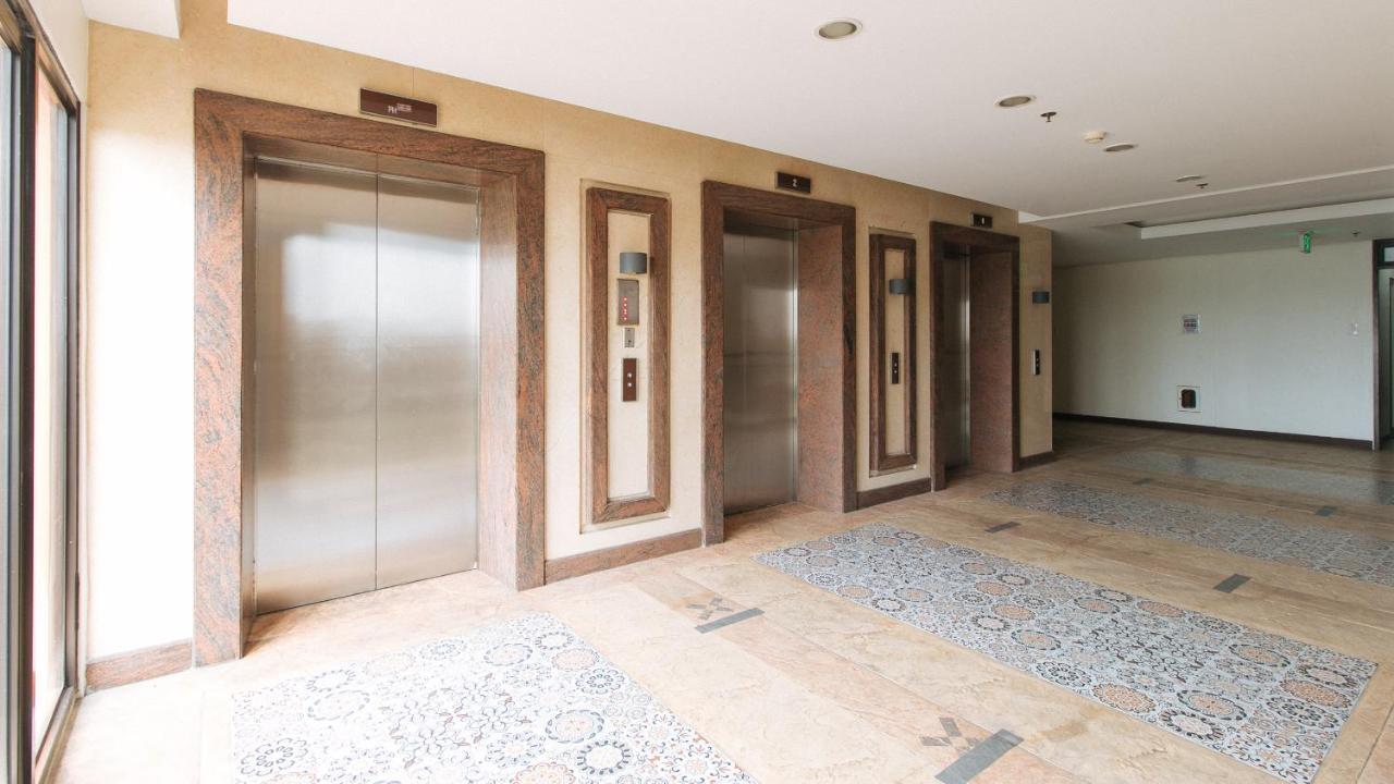 Reddoorz Plus @ Cuarto Verde Staycation Las Piñas Екстериор снимка