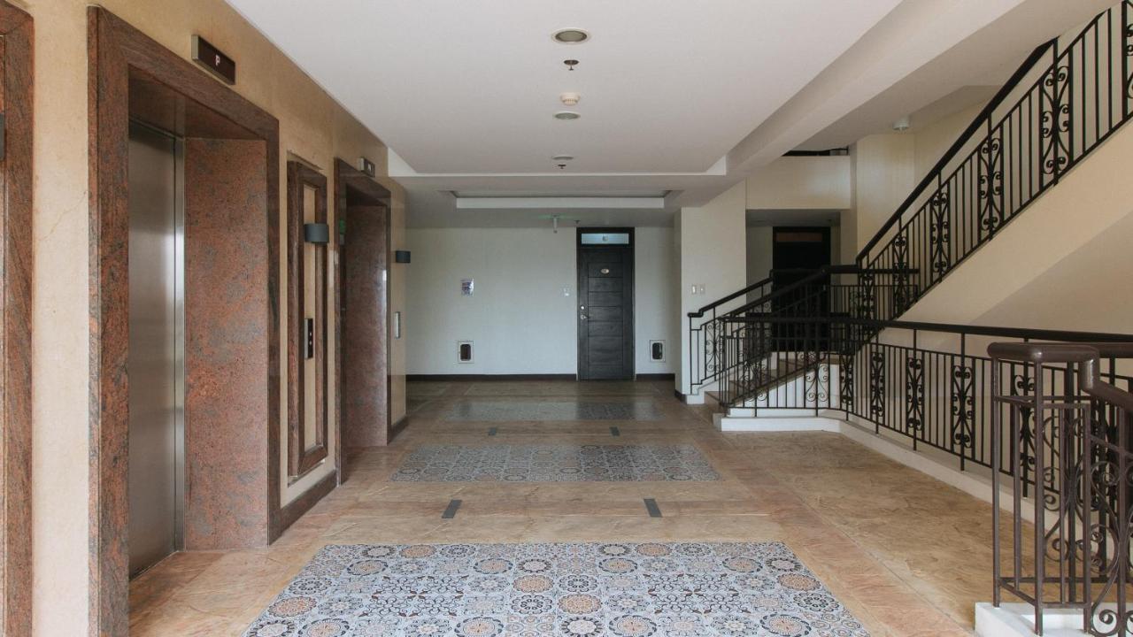 Reddoorz Plus @ Cuarto Verde Staycation Las Piñas Екстериор снимка