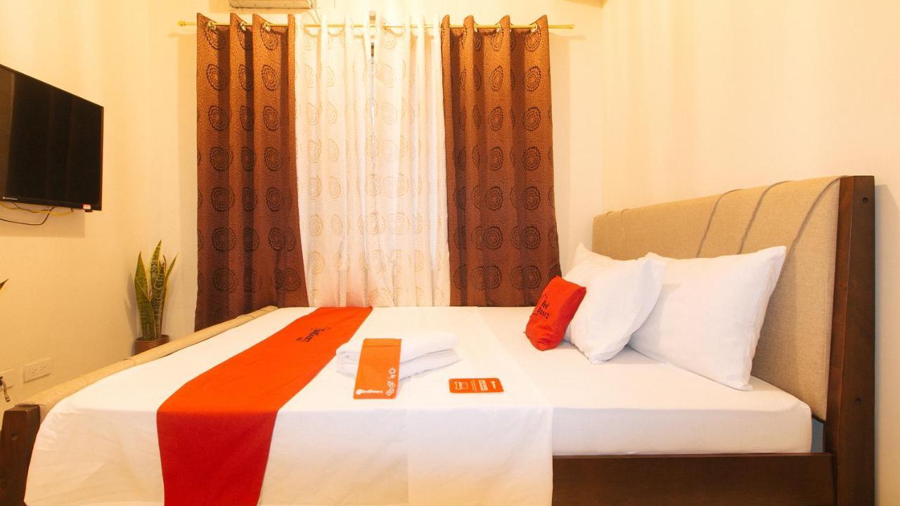 Reddoorz Plus @ Cuarto Verde Staycation Las Piñas Екстериор снимка